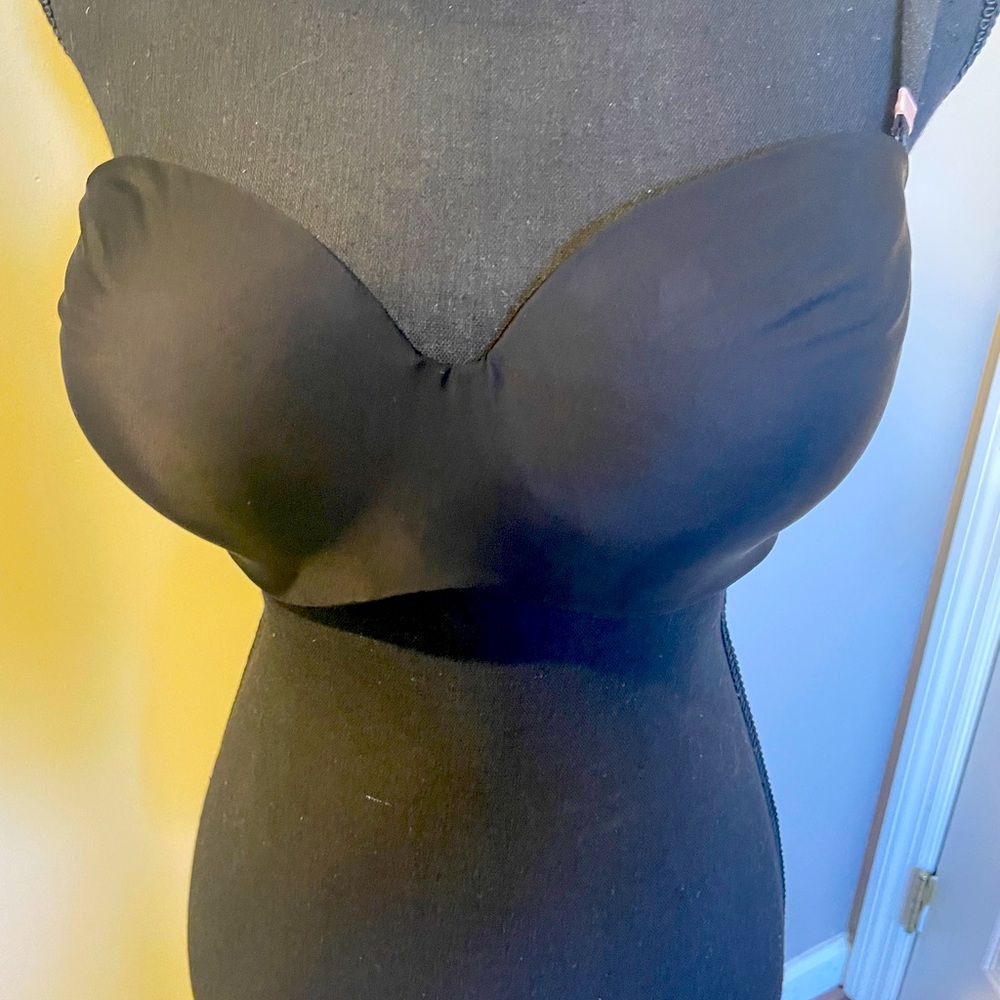 Chantelle Convertible Bra Size36D